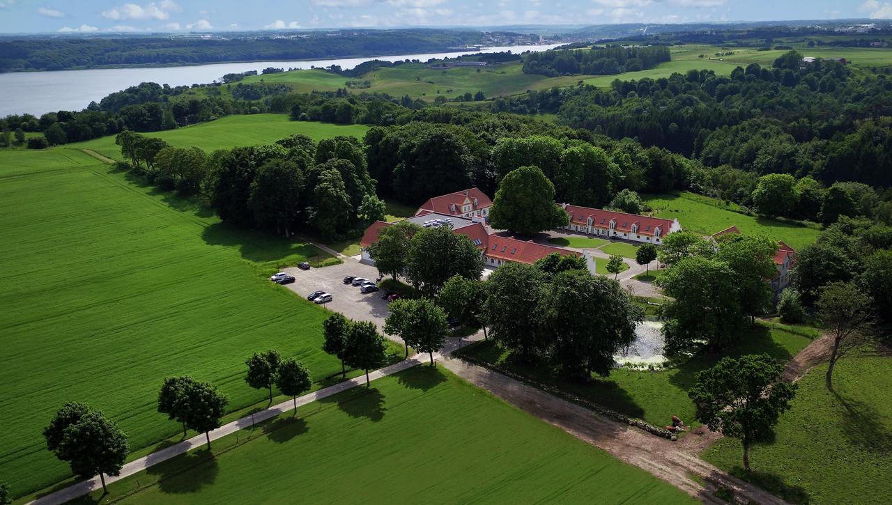 Bramslevgaard Hotel Hobro Exterior photo
